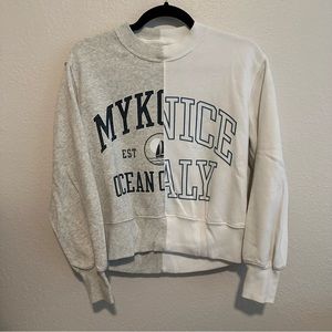 Abercrombie & Fitch Split Design Crewneck
